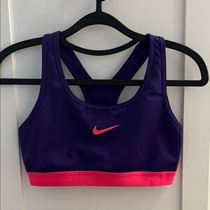 Nike Women's Purple and Pink Sports Bra